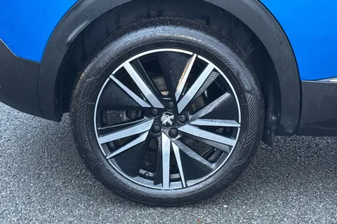 11 of 51 for PEUGEOT 3008 1.2 PureTech GT Premium EAT Euro 6 (s/s) 5dr