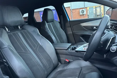 24 of 51 for PEUGEOT 3008 1.2 PureTech GT Premium EAT Euro 6 (s/s) 5dr