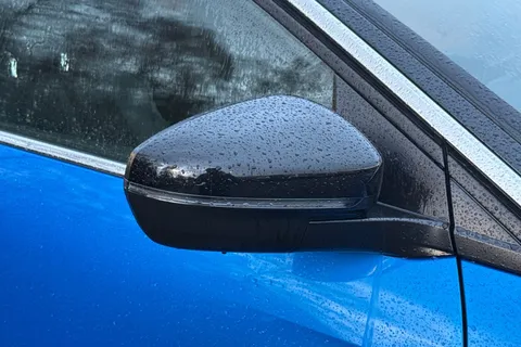 27 of 51 for PEUGEOT 3008 1.2 PureTech GT Premium EAT Euro 6 (s/s) 5dr