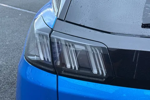 38 of 51 for PEUGEOT 3008 1.2 PureTech GT Premium EAT Euro 6 (s/s) 5dr