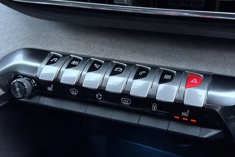 43 of 51 for PEUGEOT 3008 1.2 PureTech GT Premium EAT Euro 6 (s/s) 5dr