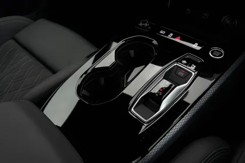 KM25BKJ Audi A5 Avant Edition 1 TFSI 204 PS S tronic Thumbnail #24