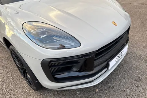 FP24ZXV Porsche Macan 2.9T V6 GTS PDK 4WD Euro 6 (s/s) 5dr Thumbnail #9