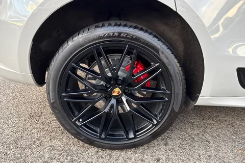 FP24ZXV Porsche Macan 2.9T V6 GTS PDK 4WD Euro 6 (s/s) 5dr Thumbnail #11