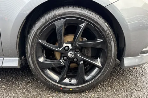 11 of 47 for Vauxhall Corsa 1.4i ecoTEC SRi VX Line Nav Black Euro 6 5dr