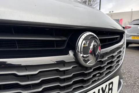 26 of 47 for Vauxhall Corsa 1.4i ecoTEC SRi VX Line Nav Black Euro 6 5dr