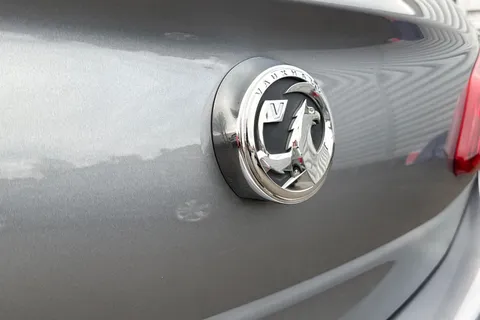 28 of 47 for Vauxhall Corsa 1.4i ecoTEC SRi VX Line Nav Black Euro 6 5dr