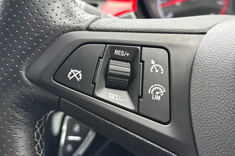 38 of 47 for Vauxhall Corsa 1.4i ecoTEC SRi VX Line Nav Black Euro 6 5dr