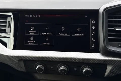  Audi A1 1.0 TFSI 30 Black Edition Sportback S Tronic Euro 6 (s/s) 5dr Thumbnail #30