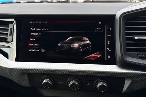  Audi A1 1.0 TFSI 30 Black Edition Sportback S Tronic Euro 6 (s/s) 5dr Thumbnail #31