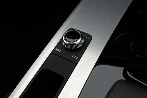 KM23BVS Audi Q5 S line 45 TFSI quattro 265 PS S tronic Thumbnail #46