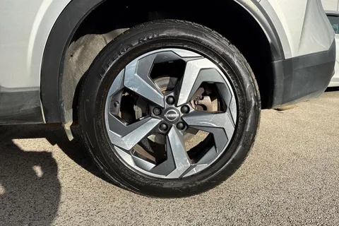 FX23YDD Nissan Qashqai 1.5 h e-POWER N-Connecta Auto Euro 6 (s/s) 5dr Thumbnail #11