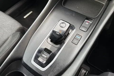 FX23YDD Nissan Qashqai 1.5 h e-POWER N-Connecta Auto Euro 6 (s/s) 5dr Thumbnail #24