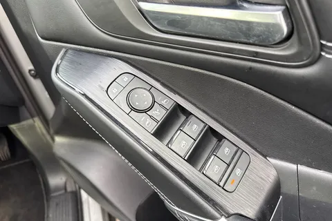 FX23YDD Nissan Qashqai 1.5 h e-POWER N-Connecta Auto Euro 6 (s/s) 5dr Thumbnail #42