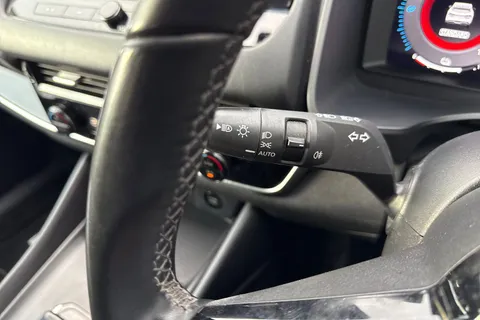 FX23YDD Nissan Qashqai 1.5 h e-POWER N-Connecta Auto Euro 6 (s/s) 5dr Thumbnail #54