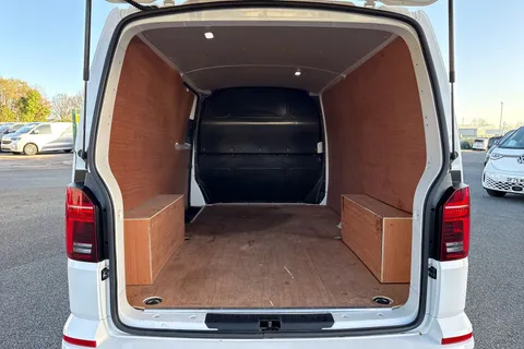 DG74EEU Volkswagen Transporter T32 Panel Van Highline LWB 150 PS 6sp Manual - LED's / Nav Thumbnail #7