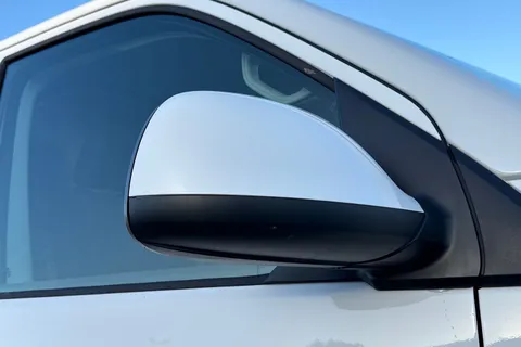 DG74EEU Volkswagen Transporter T32 Panel Van Highline LWB 150 PS 6sp Manual - LED's / Nav Thumbnail #25