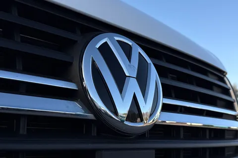 DG74EEU Volkswagen Transporter T32 Panel Van Highline LWB 150 PS 6sp Manual - LED's / Nav Thumbnail #28