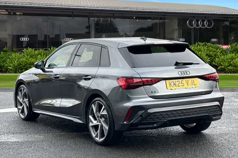 KN25VJL Audi A3 Black Edition 35 TFSI  150 PS S tronic Thumbnail #3