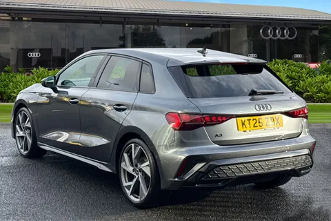 KT25ZDX Audi A3 Black Edition 35 TFSI  150 PS S tronic Thumbnail #3