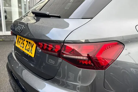 KT25ZDX Audi A3 Black Edition 35 TFSI  150 PS S tronic Thumbnail #9