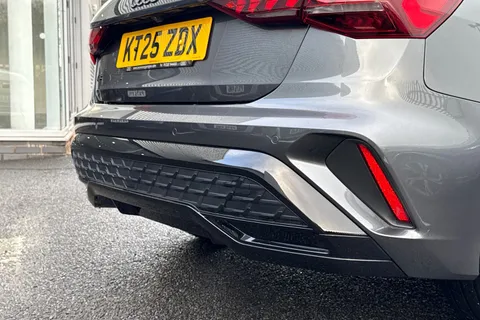 KT25ZDX Audi A3 Black Edition 35 TFSI  150 PS S tronic Thumbnail #35