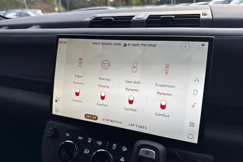 Land Rover Defender 110 4.4 P635 V8 MHEV OCTA Auto 4WD Euro 6 (s/s) 5dr Thumbnail #41