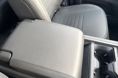 Land Rover Defender 110 4.4 P635 V8 MHEV OCTA Auto 4WD Euro 6 (s/s) 5dr Thumbnail #51