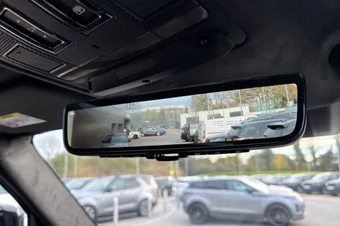 Land Rover Defender 110 4.4 P635 V8 MHEV OCTA Auto 4WD Euro 6 (s/s) 5dr Thumbnail #55