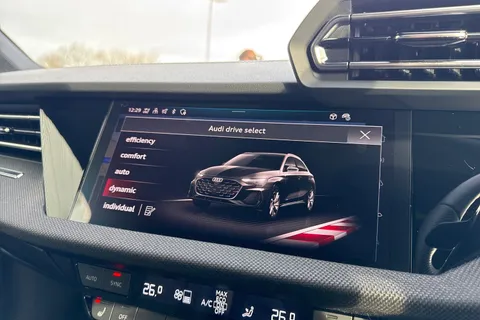 KT25ZDX Audi A3 Black Edition 35 TFSI  150 PS S tronic Thumbnail #58