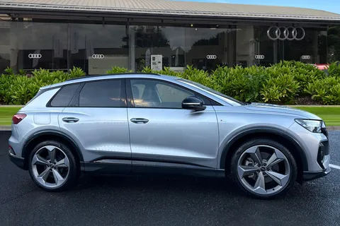 KW74HPA Audi Q4 e-tron Q4  Black Edition 45 e-tron  210,00 kW Thumbnail #4