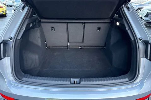 KW74HPA Audi Q4 e-tron Q4  Black Edition 45 e-tron  210,00 kW Thumbnail #7