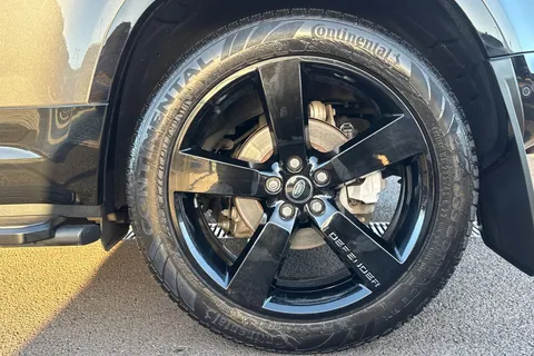 YH24TKL Land Rover Defender 110 3.0 D250 MHEV X-Dynamic HSE Auto 4WD Euro 6 (s/s) 5dr Thumbnail #10