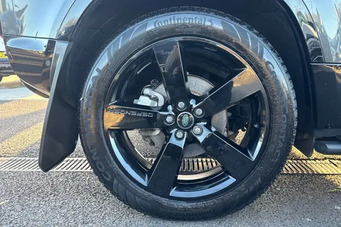 YH24TKL Land Rover Defender 110 3.0 D250 MHEV X-Dynamic HSE Auto 4WD Euro 6 (s/s) 5dr Thumbnail #11