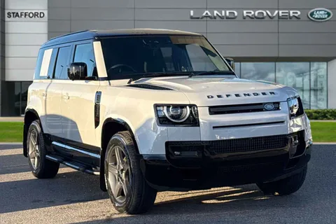 Land Rover Defender 110 3.0 D250 MHEV X-Dynamic SE Auto 4WD Euro 6 (s/s) 5dr Thumbnail #2