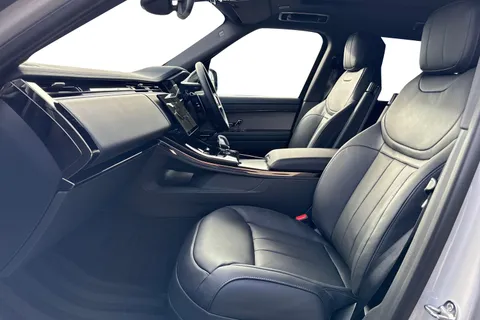  Land Rover Range Rover Sport 3.0 D300 MHEV Dynamic SE Auto 4WD Euro 6 (s/s) 5dr Thumbnail #4