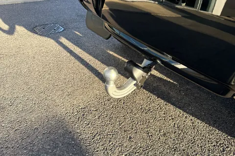 Land Rover Defender 110 3.0 D250 MHEV X-Dynamic SE Auto 4WD Euro 6 (s/s) 5dr Thumbnail #27