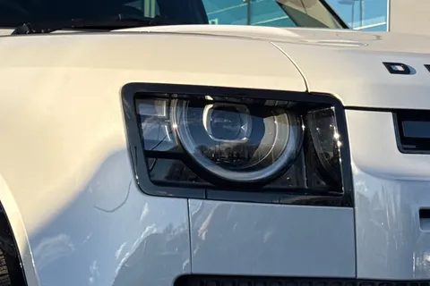 Land Rover Defender 110 3.0 D250 MHEV X-Dynamic SE Auto 4WD Euro 6 (s/s) 5dr Thumbnail #30