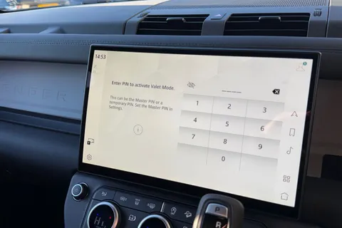 Land Rover Defender 110 3.0 D250 MHEV X-Dynamic SE Auto 4WD Euro 6 (s/s) 5dr Thumbnail #42