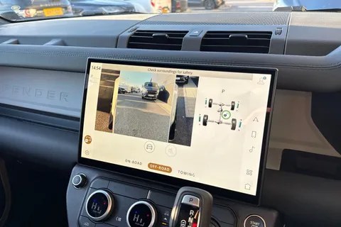 Land Rover Defender 110 3.0 D250 MHEV X-Dynamic SE Auto 4WD Euro 6 (s/s) 5dr Thumbnail #44