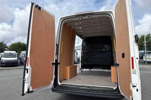 DG25EHF Volkswagen Crafter 2.0 TDI 140PS Commerce Plus High Roof Van Thumbnail #28