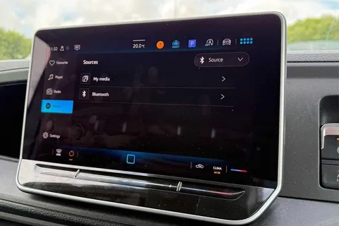 DG25EHF Volkswagen Crafter 2.0 TDI 140PS Commerce Plus High Roof Van Thumbnail #49