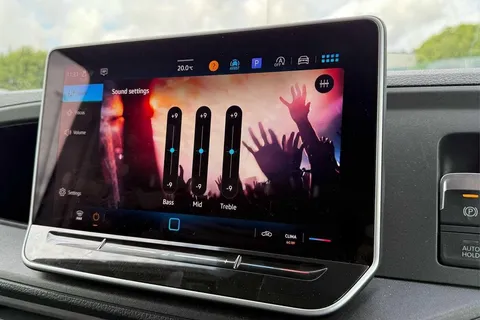 DG25EHF Volkswagen Crafter 2.0 TDI 140PS Commerce Plus High Roof Van Thumbnail #54