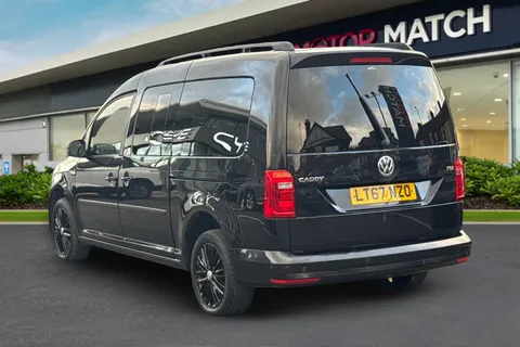 LT67NZO Volkswagen Caddy Maxi Life 2.0 TDI BlueMotion Tech DSG Euro 6 (s/s) 5dr Thumbnail #3
