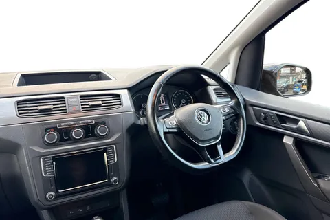 LT67NZO Volkswagen Caddy Maxi Life 2.0 TDI BlueMotion Tech DSG Euro 6 (s/s) 5dr Thumbnail #14