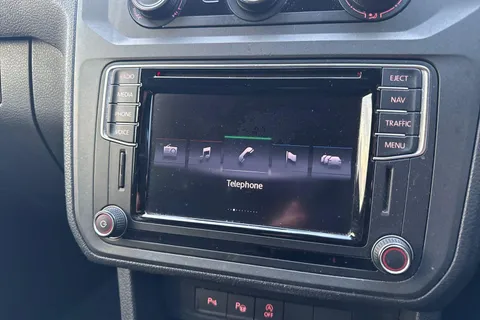 LT67NZO Volkswagen Caddy Maxi Life 2.0 TDI BlueMotion Tech DSG Euro 6 (s/s) 5dr Thumbnail #34