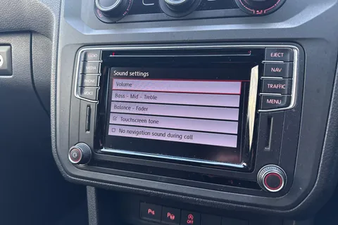 LT67NZO Volkswagen Caddy Maxi Life 2.0 TDI BlueMotion Tech DSG Euro 6 (s/s) 5dr Thumbnail #37