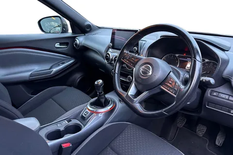 DY70UOV Nissan Juke 1.0 DIG-T N-Connecta Euro 6 (s/s) 5dr Thumbnail #8