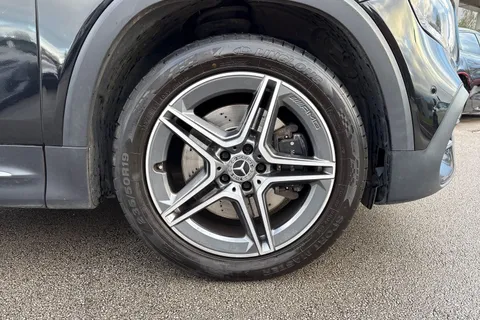 KW20DCF Mercedes-Benz Glb 2.0 GLB220d AMG Line (Premium) 8G-DCT 4MATIC Euro 6 (s/s) 5dr (5 Seat) Thumbnail #11