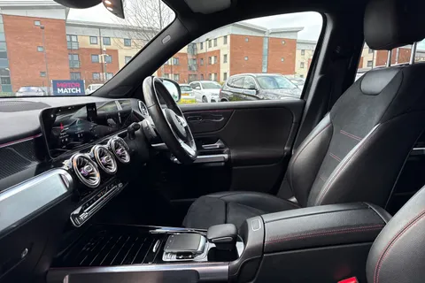 KW20DCF Mercedes-Benz Glb 2.0 GLB220d AMG Line (Premium) 8G-DCT 4MATIC Euro 6 (s/s) 5dr (5 Seat) Thumbnail #35